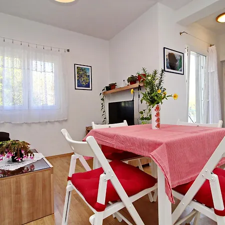 Appartamento Nodilo - One Bedroom With Balcony And Sea View 1 Goveđari