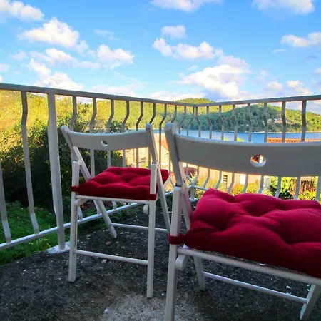 Nodilo - One Bedroom With Balcony And Sea View 1 * Goveđari