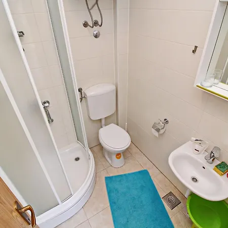 Nodilo - One Bedroom With Balcony And Sea View 1 Appartamento Goveđari